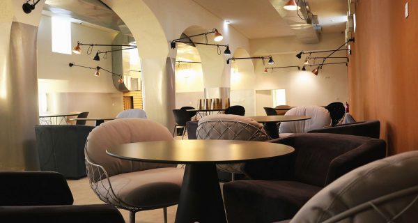 Tasty-District_praça-de-alimentação